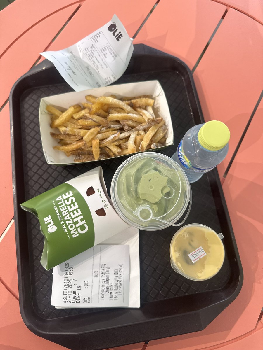 s ˚☆༄ tweet media