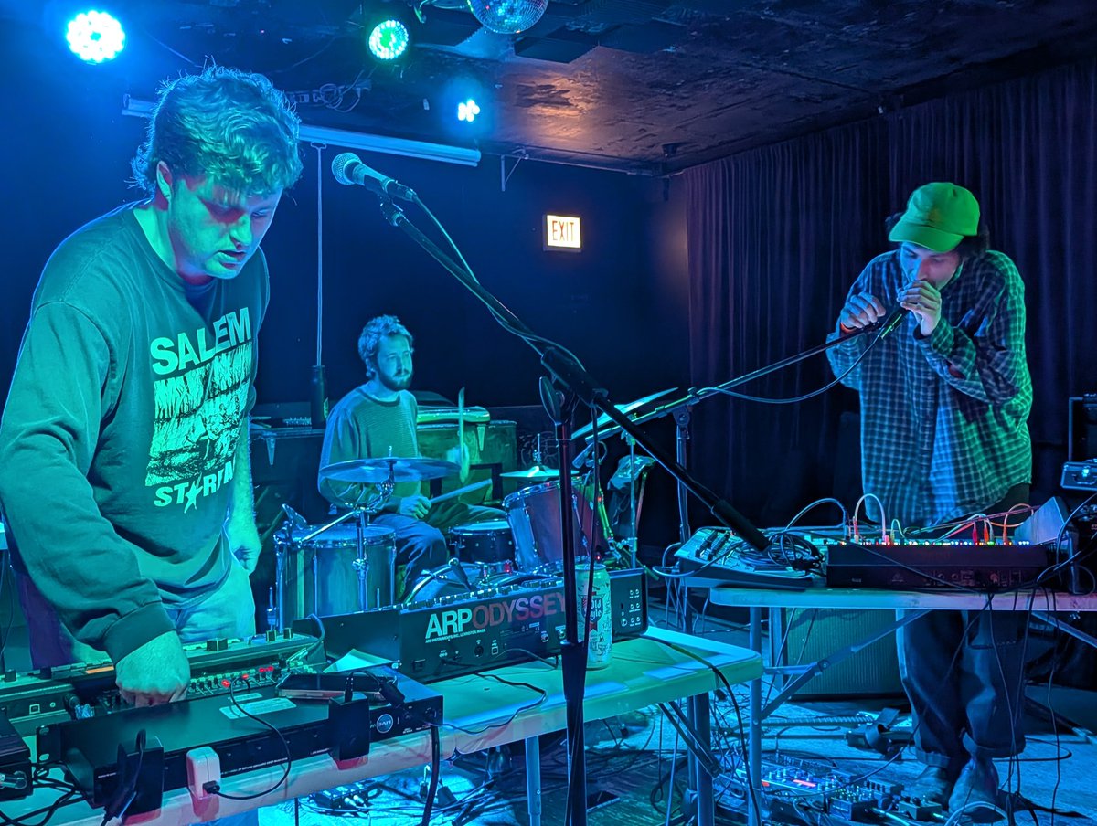 T w i t t e rB e e f tweet media