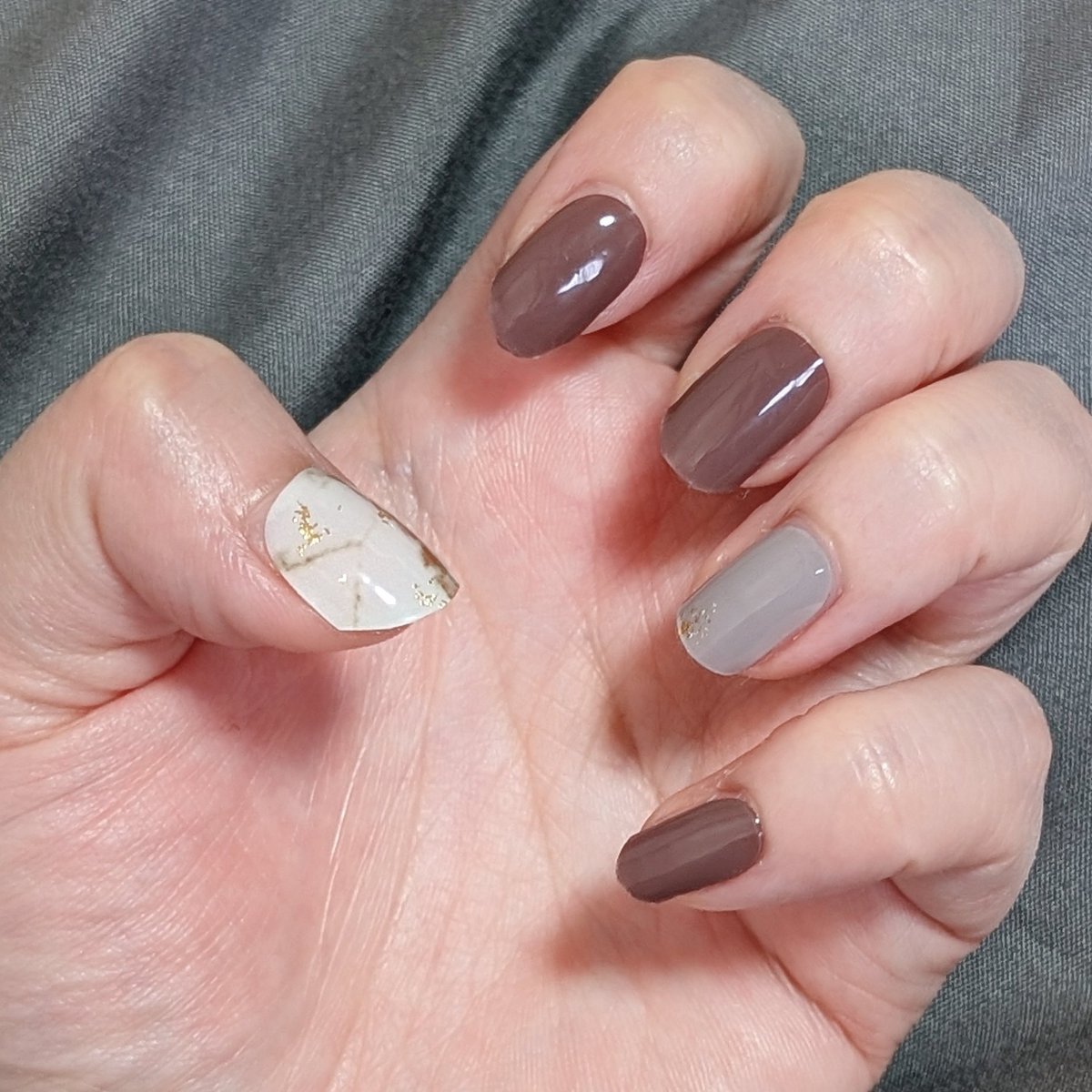 週末美容イベント行くからOhoraでセルフジェルネイルした！💅