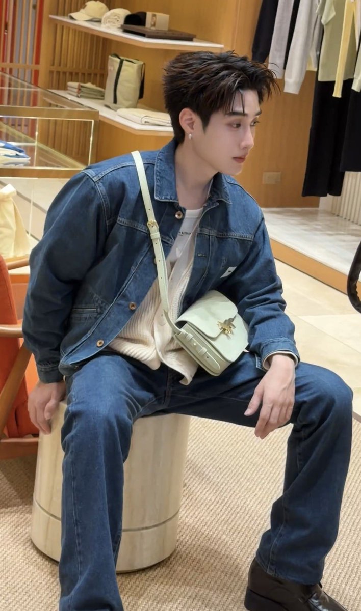 𝐂𝐡 (.◜◡◝ )💢 tweet media