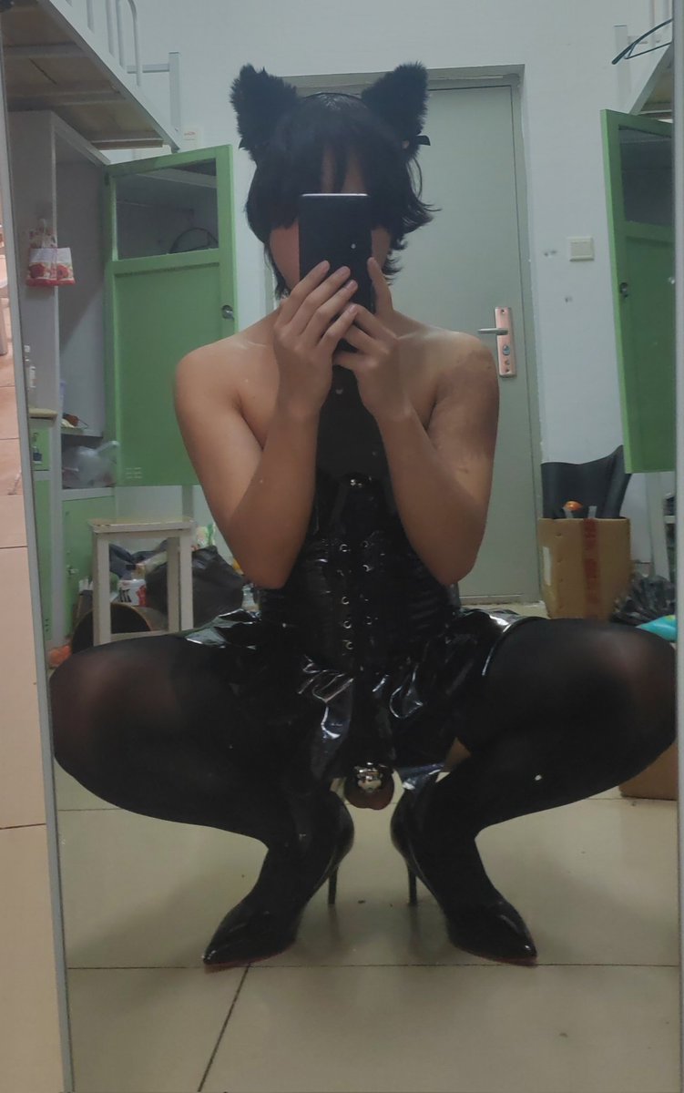Wising182013's tweet photo. 渴望被羞辱🥰
#男娘 #femboy https://t.co/iXWNHSQhyS