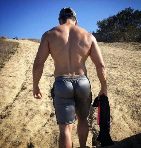 Slutty Straight Guys tweet media