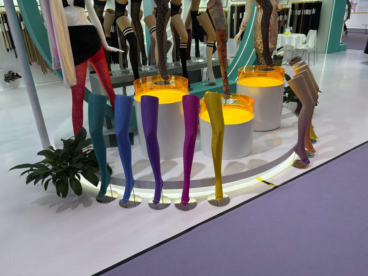 我和太太陈脂虎 tweet media