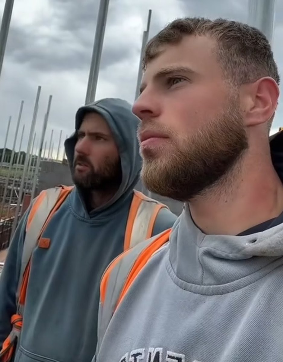 LadShots tweet media