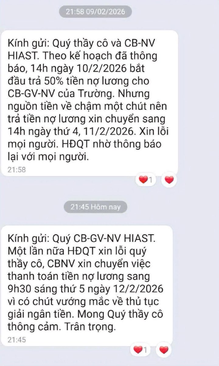 vuongdat103's tweet photo. 🔴 TPHCM: Giảng viên một trường Cao đẳng làm shipper kiếm sống do hơn 3 năm bị trường nợ lương, cắt BHYT, BHXH‼️

❝ Đó là tình trạng chung của hơn 40 giảng viên và nhân viên trướng CĐ Kinh tế - Công nghệ TPHCM. ❞

▪Tập thể giảng viên đã phản ánh đến Báo Người Lao Động và cho biết trải qua nhiều lần đối thoại với lãnh đạo nhà trường vẫn chưa nhận được khoản tiền nào!

▪Công tác tại trường hơn 18 năm, thầy N.H. bùi ngùi nói: "Trong suốt 3 năm 5 tháng vừa qua, chúng tôi không nhận được tháng lương nào. Các thầy cô phải đi làm thêm bên ngoài để trang trải cuộc sống. Có giảng viên là thạc sĩ vẫn làm shipper, chạy giao hàng để kiếm sống, phần đông người thì chọn bán hàng online".

▪Trước đó, 13.2, thầy N.H cho biết HĐQT hứa trả 50% tiền nợ lương cứ ngỡ là có một cái Tết ấm áp ai ngờ đến nay chưa giải quyết.