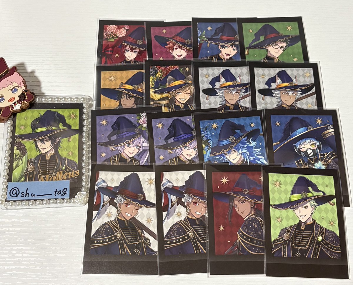 shu____tag's tweet photo. 【交換】 ツイステ ぱしゃこれ アニメイト特典 ウエハース

《譲》 リドル エース デュース トレイ レオナ ラギー ジャック2 エペル2 イデア オルト カリム ジャミル セベク アズール2 フロイド ジェイド（1枚箔押し）
特典→カリム ジェイド ヴィル

《求》 同異種 マレウス 

箔は箔同士のみの交換 https://t.co/2Qck0jRUNK