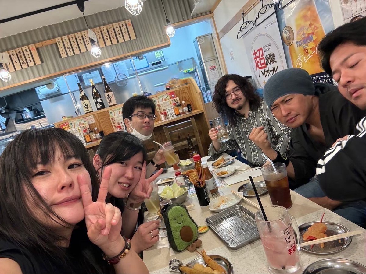 avhs_hdykwo's tweet photo. 【アボ橋⭐️HIDE雪を】

Gt.Vo.大槻いくを❤️‍🔥
Key.Vo.白坂雪❄️＠shira_yuki22 
Gt.オーハシ🎸　＠bigbridgelight 
Ba.かまきん💪　@chan_hide_07 
Dr.アボカドの人🥑@avocadoplants 

staff ぐれちゃん🐙@Grecchi8823 https://t.co/A9XRm8Rxsa