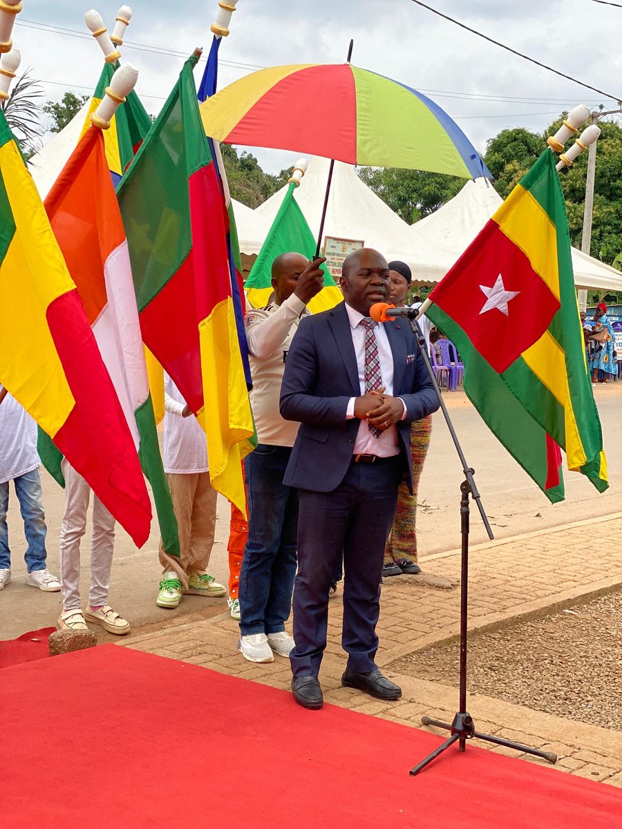 CRTV_web's tweet image. #Mijef2035
150 personnes formées en informatique par l'#IAI-Cameroun à Okola dans la Lékié. La cérémonie de remise des attestations, présidée par le Sous-Préfet de l’arrondissement, a eu lieu ce 24 mars 2026.