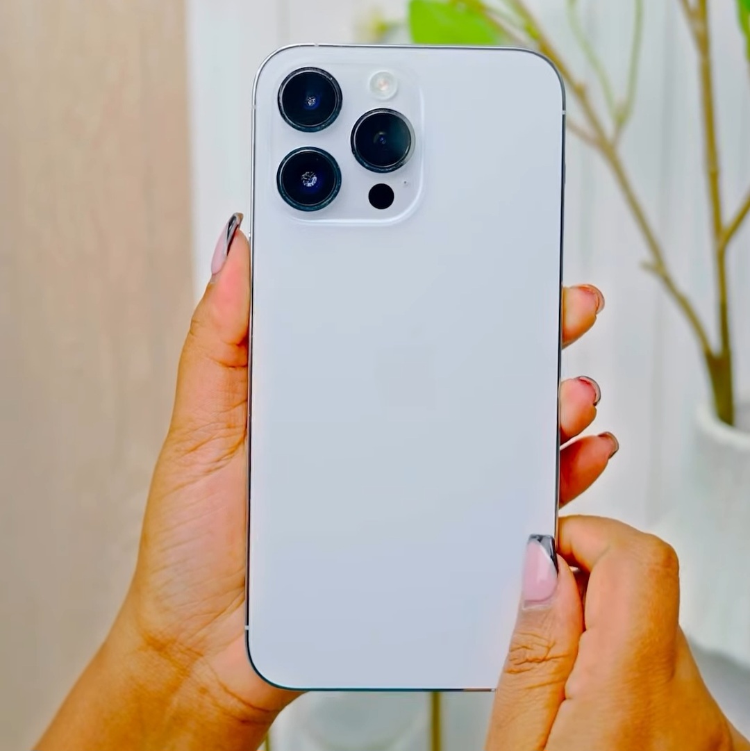 iPhone Street Kenya  tweet media