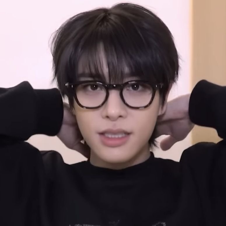 LUCKY 멈 tweet media