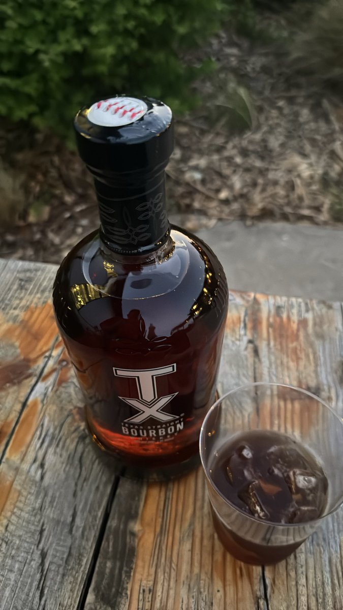 thundherr tweet media