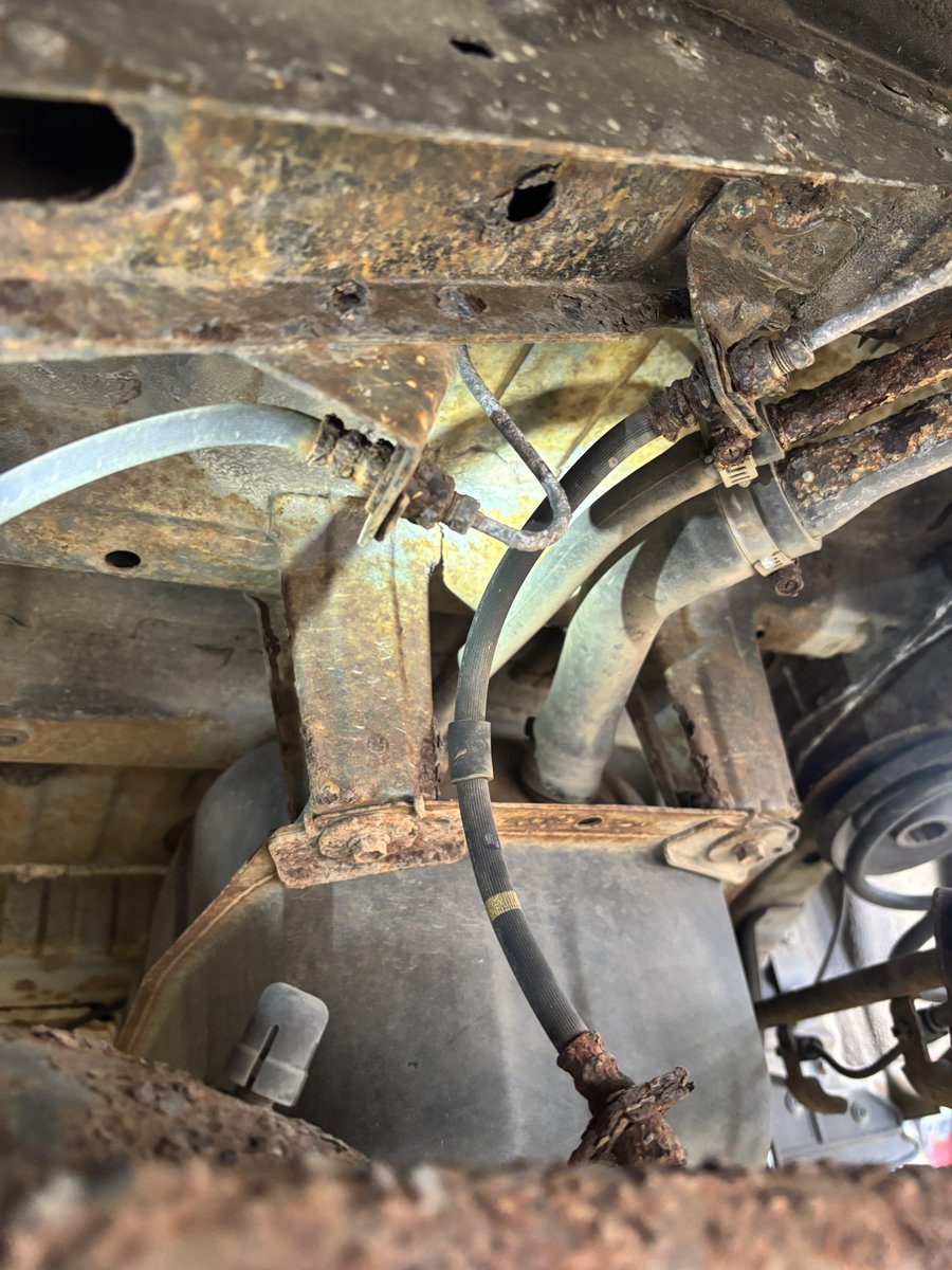 島人1級自動車整備士SHIMAZINFirst-class automobile mechanic tweet media