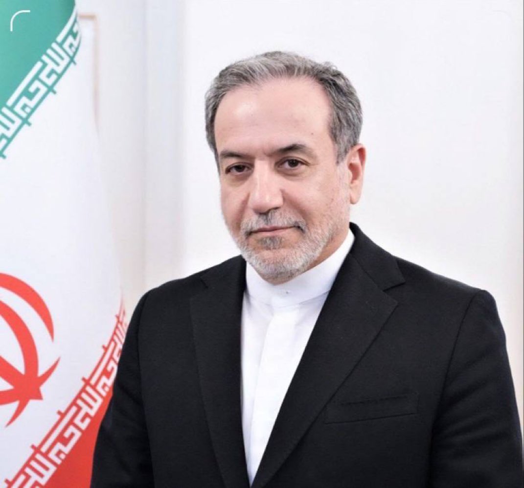 伊朗外长阿巴斯·阿拉格奇对美国提出的谈判提议做出了比弹道导弹更强硬的回应：

🚫 “我们应该谈判什么？”
我们没有领导层，也没有核计划。
没有导弹库存，
没有武器生产线，
我们的舰队已被摧毁……
我们已经从地图上消失了。
🤣🤣🤣