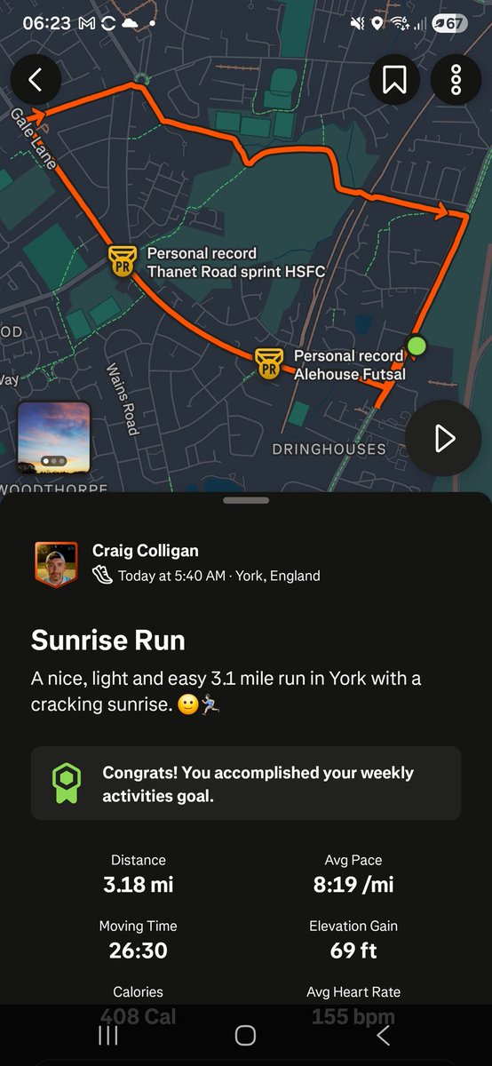 CraigRGNDem's tweet photo. A nice, light and easy 3.1 mile run in York with a cracking sunrise. 🙂🏃🏻♂️
#SunriseRun #Running #York #Strava #EasyRun @UKRunChat https://t.co/YH4AI76uP0