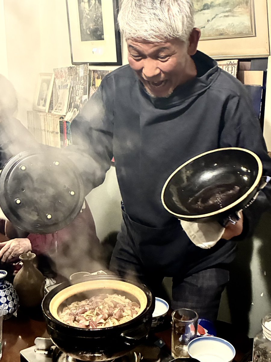 tomitatsuyoshi's tweet photo. 3月の「土なべでオペラごはん」も、満員御礼での開催となりました。

今月参加してくれた人にも「J-WAVEを聴いて…」という方いて、ラジオ効果凄い！

別所さん！ありがとモーニング
#JWAVE
#ohayomorning https://t.co/VmN1tppvrF