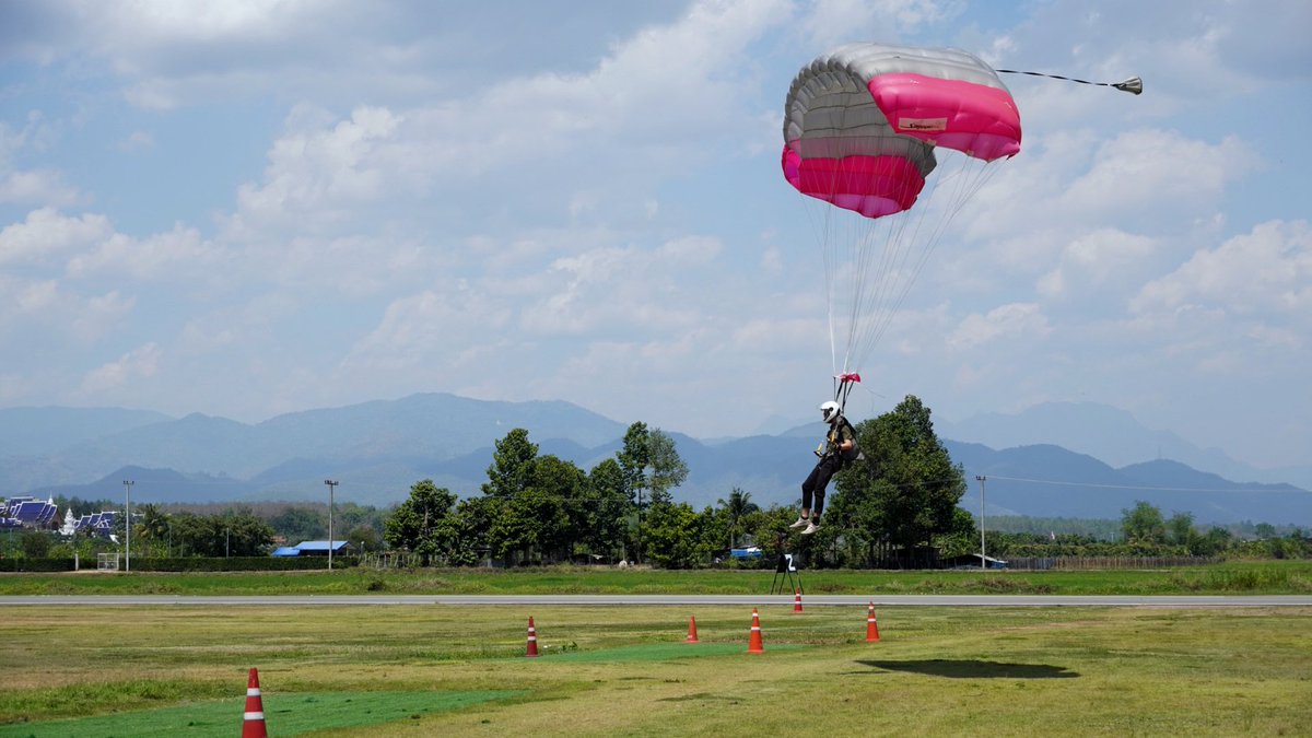 Clarence tweet media