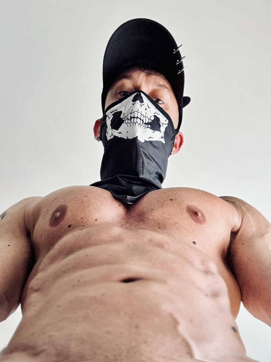 darkfitwolf's tweet photo. your pov https://t.co/1Y0a2Cl0zX