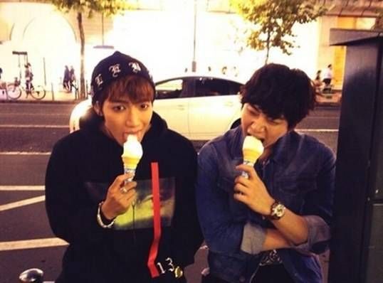 HottestO4O9O8's tweet photo. πΌπ§
#2PM #Jun_K #Junho #JunBros https://t.co/w5bvL9xYgR
