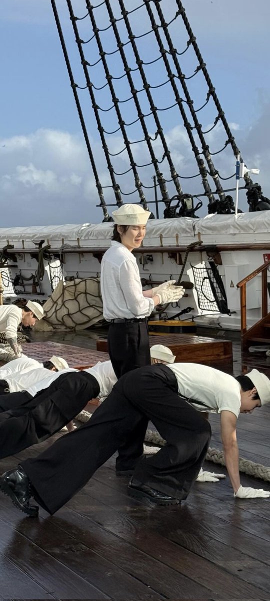 🪭 nikirang 𓃹 ๋⭑ tweet media