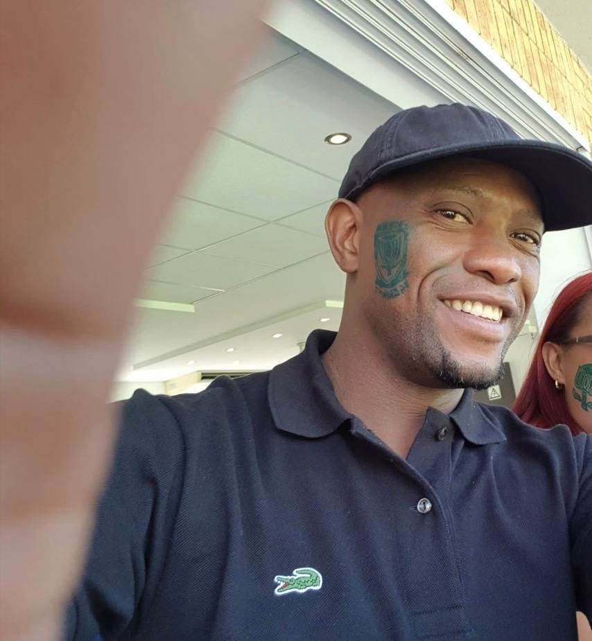 Man’s NOT Barry Roux tweet media