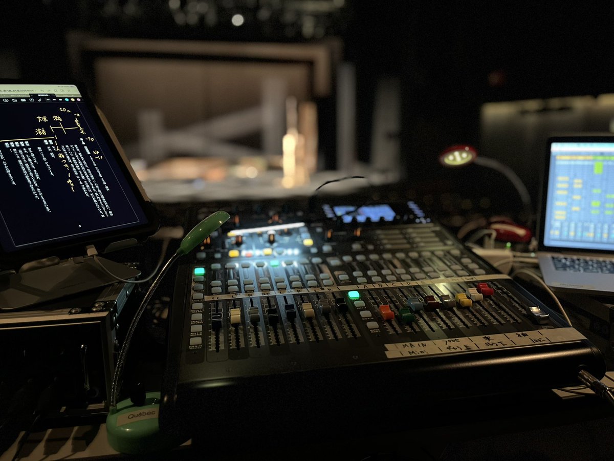 Quebec_yuki2018's tweet photo. 劇団印象「藤田嗣治〜白い暗闇〜」
無事に全公演終演致しました。
良さを残しつつ全方向スケールアップした再演だったと思います。
公演中何を考えてたのかもう思い出せませんが、面白いお芝居が目の前にあると瞬間疲れなんか忘れて毎日を過ごせました。
また会いたい作品。
ありがとうございました！ https://t.co/BONkf9UDgw