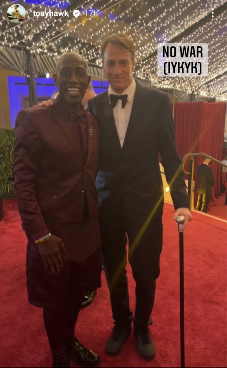 (Aφύσικος) tweet media