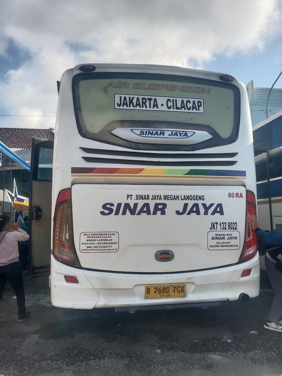 papahmintauid tweet media