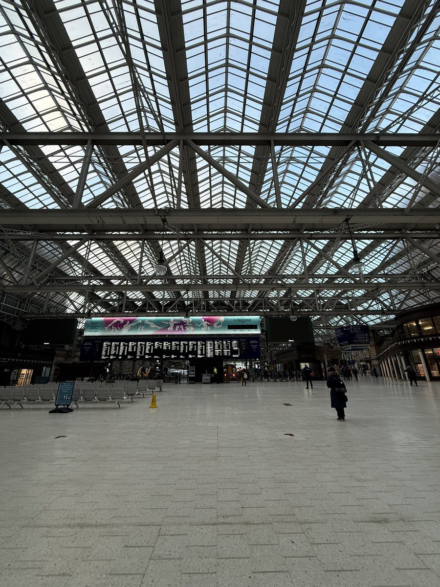 Glasgow Central tweet media