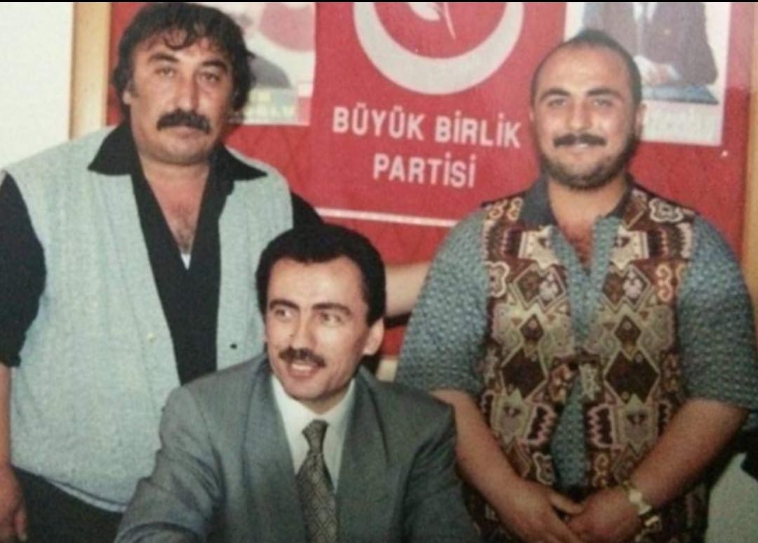 MahirCan97's tweet photo. MEKANIN CENNET OLSUN KOCA YÜREK! #MuhsinYazıcıoğlu https://t.co/QP1vhTAiOa