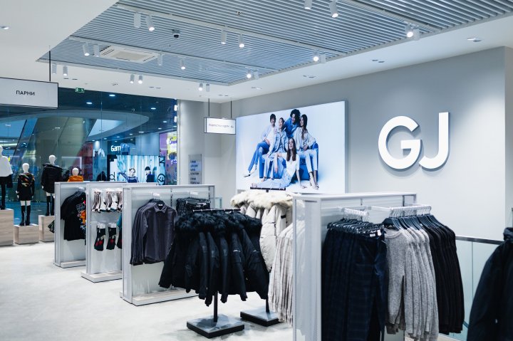 «Глория Джинс» может на четверть сократить количество своих магазинов | New Retail new-retail.ru/novosti/retail…