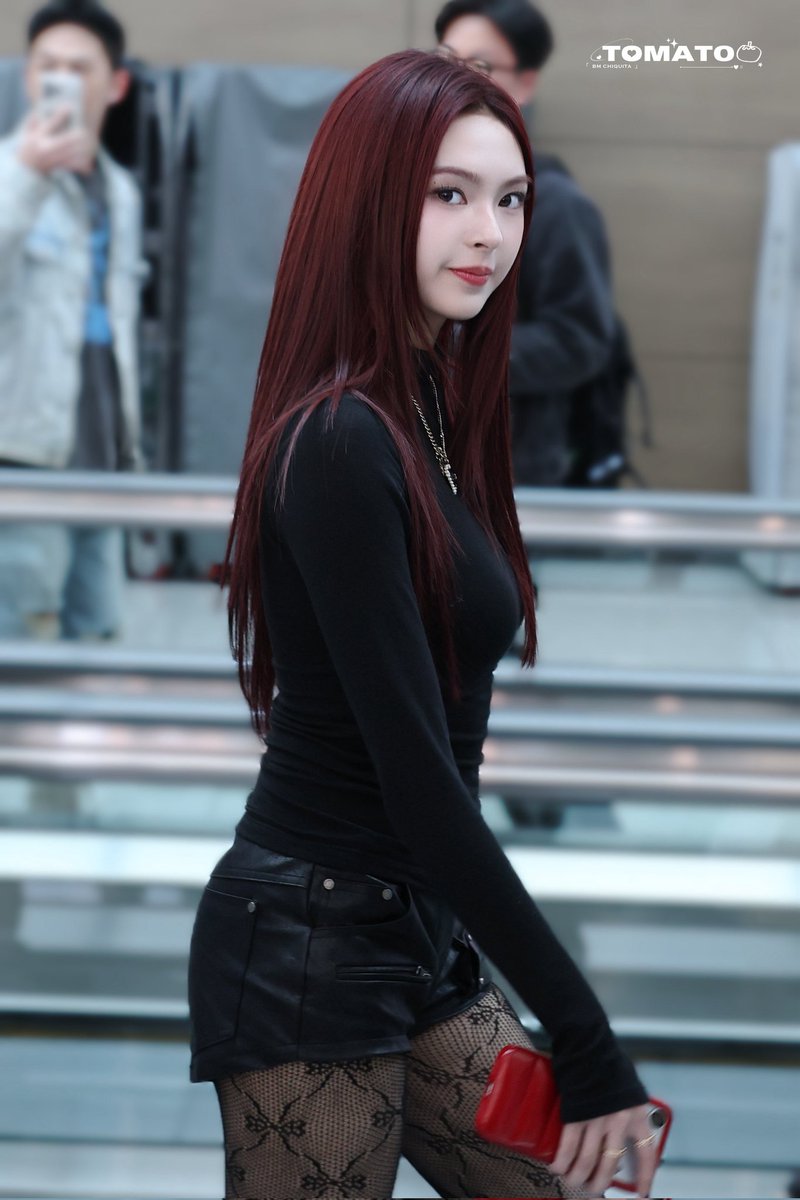 lioraᱬ tweet media