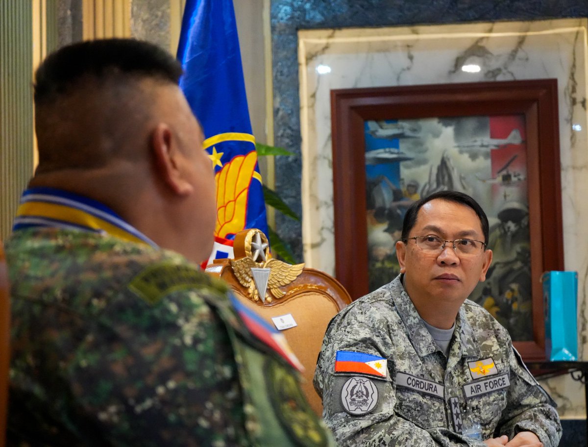 Philippine Air Force tweet media