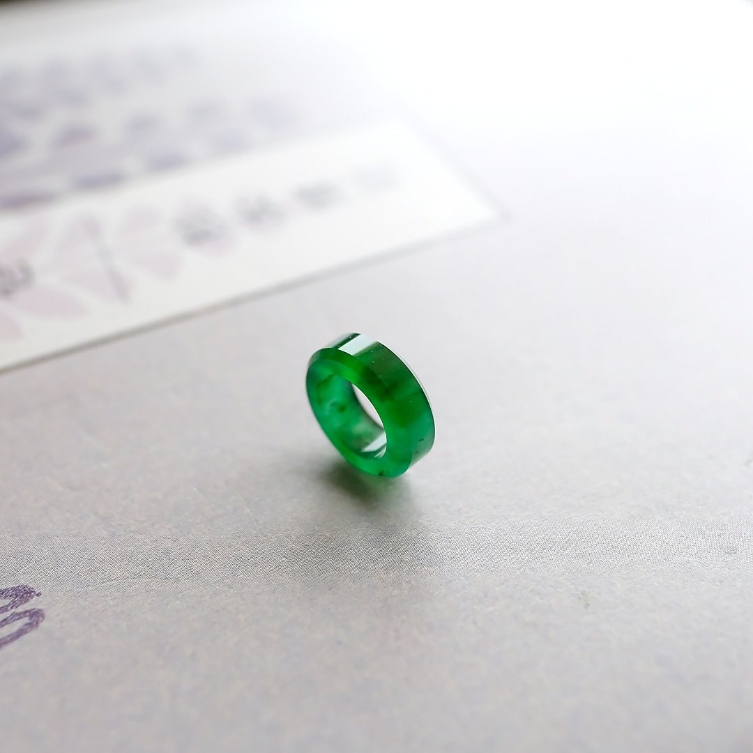 jadeite_joytec's tweet photo. 御徒町ミネラルマルシェ、
いよいよ明後日スタート❗️
高品質で美しい人気の翡翠お持ち致します✨
皆様のご来場心よりお待ち申し上げます✨
#翡翠 #ミネラルショー #ミネラルマルシェ #御徒町ミネラルマルシェ #グアテマラ翡翠 #ろうかん翡翠 https://t.co/icFtB0JMvw