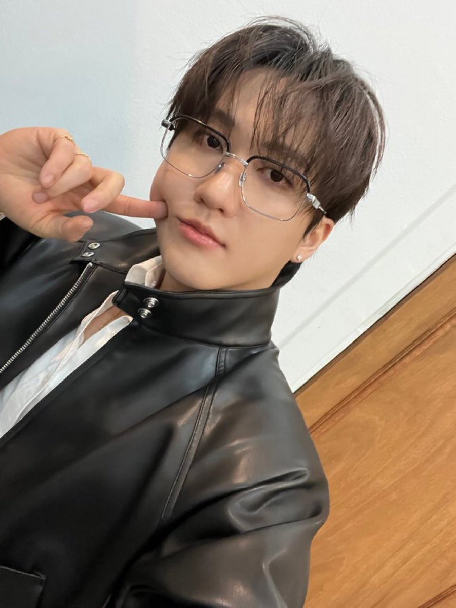 ChangbinGlobal's tweet photo. 📸 | Stray Kids 8th Anniversary Behind Cut - Changbin

#changbin #창빈 https://t.co/kVrXI9Eem4
