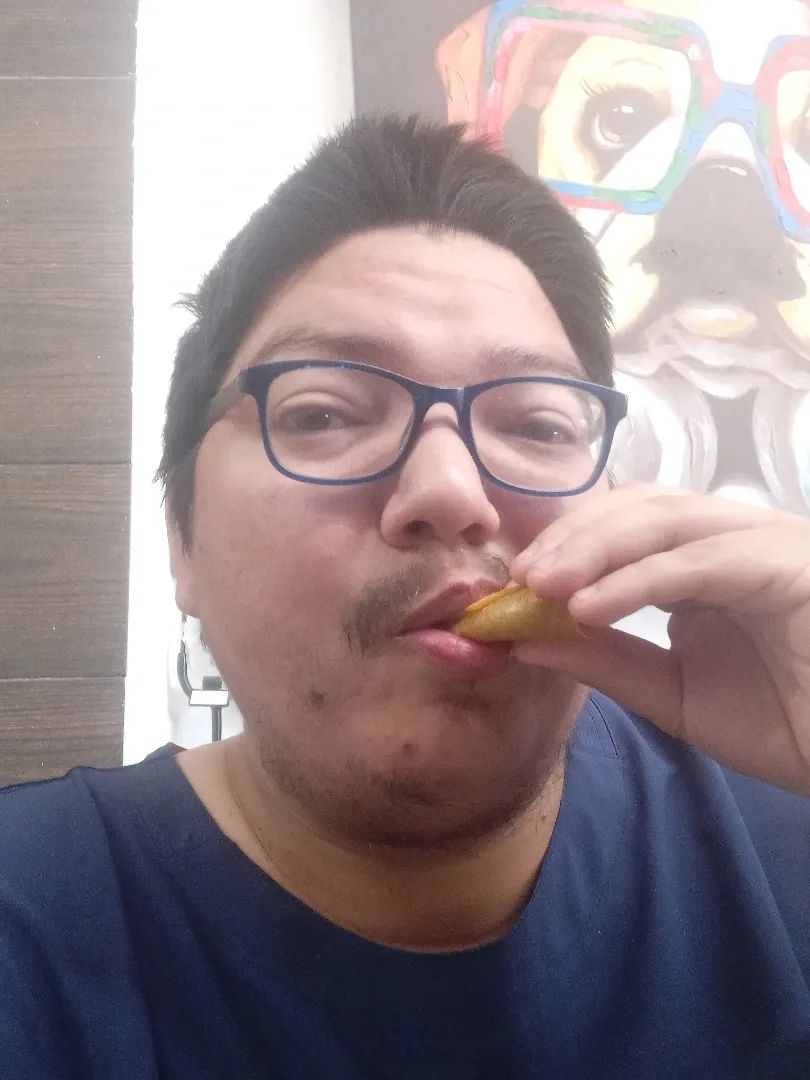 Salrez77's tweet image. #SelfieTime #FelizJueves yaaa aqui en el #WorkTime #VeterinariaTime pues ya comiendo unos deliciosos #TacosTime y pues Provechito raza QueBendicion bueno continuamos en la chamba aver que cae hoy juevesito siii señor bueno bye 053/265