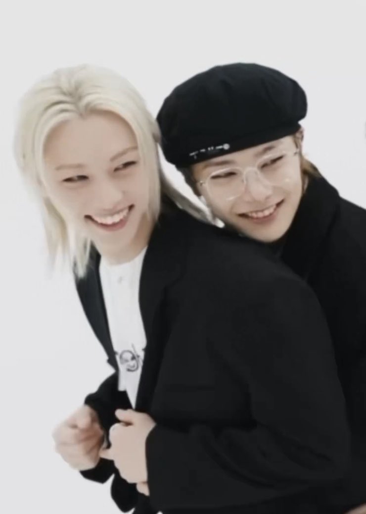 🎀jeonglix connoisseur 🎀 tweet media