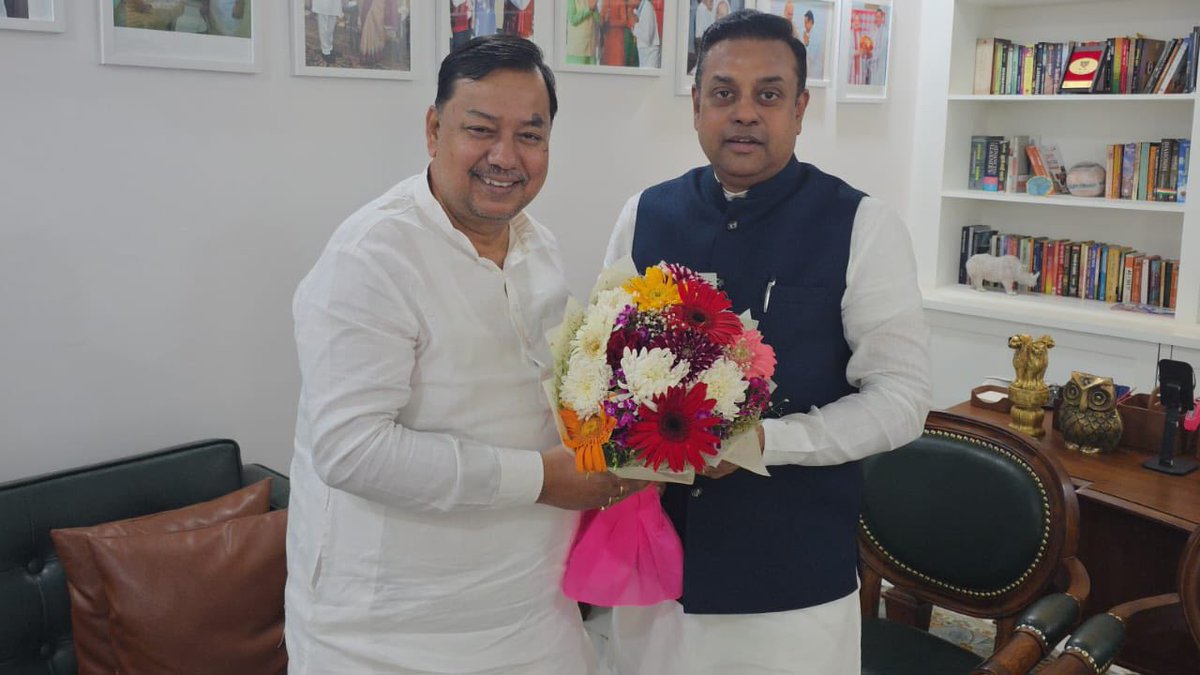 ramprasadpalBJP's tweet photo. Today, I had a cordial courtesy call on Shri Sambit Patra, one of the spokespersons of the Bharatiya Janata Party, in Delhi.
#NarendraModi
#AmitSaha
#BLSantosh
#NitinNabinJi
#SambitPatra
#BJP4Tripura https://t.co/7VJNtIdIJ0