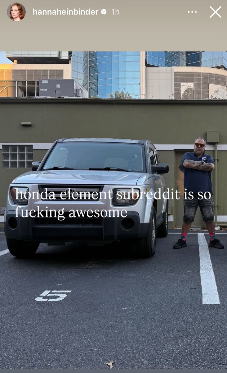 best of hannah einbinder tweet media