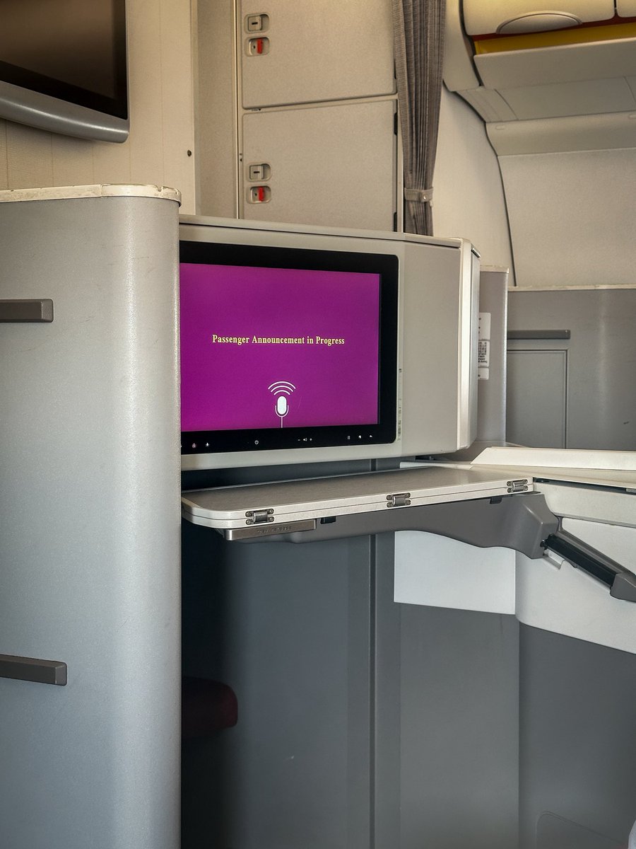 มายเนมอีส “สายันต์” tweet media