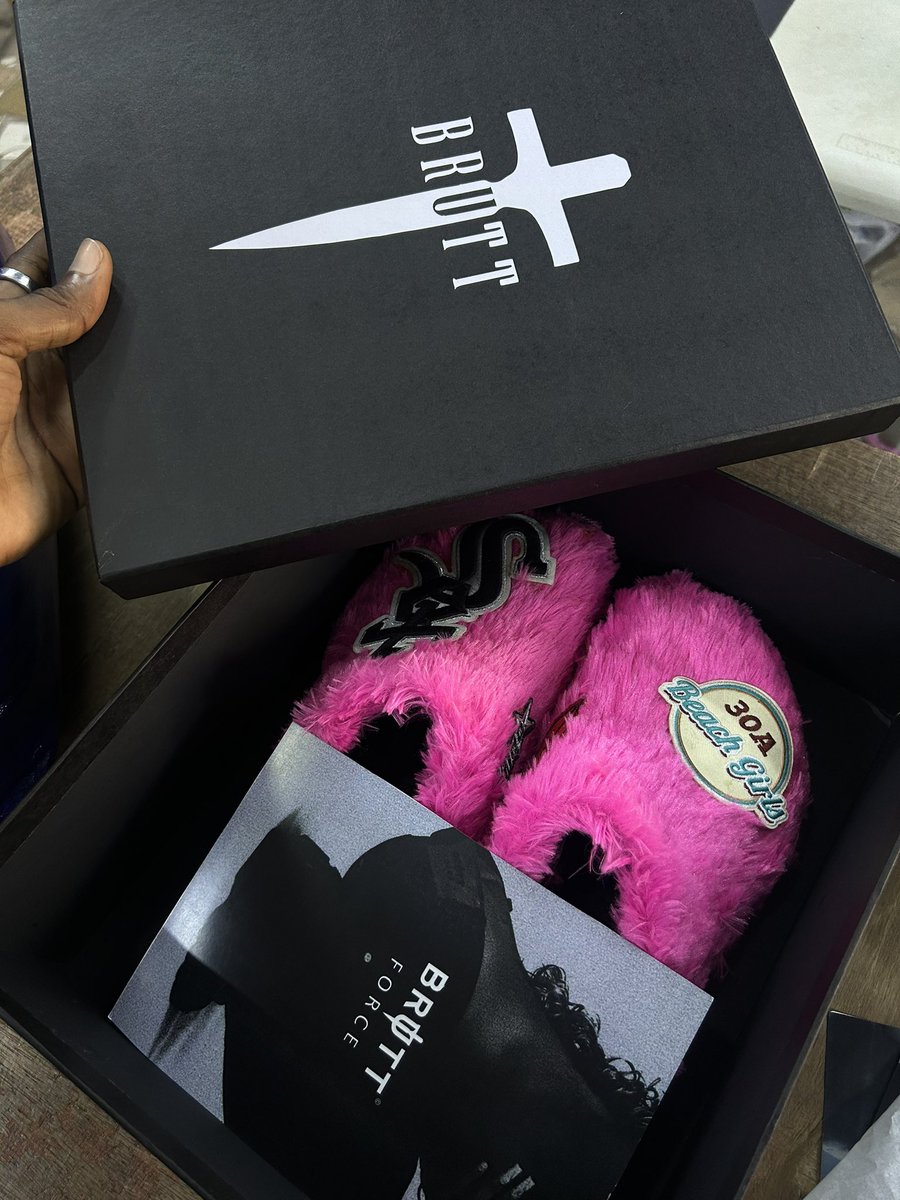 Lord Pius tweet media