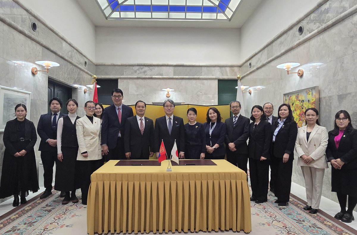 Японы Элчин Сайдын Яам tweet media