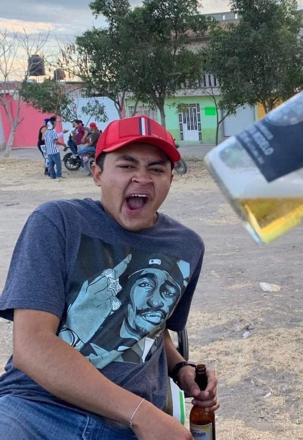 ElYeison tweet media