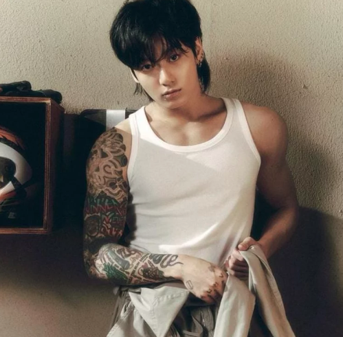 About Music tweet media