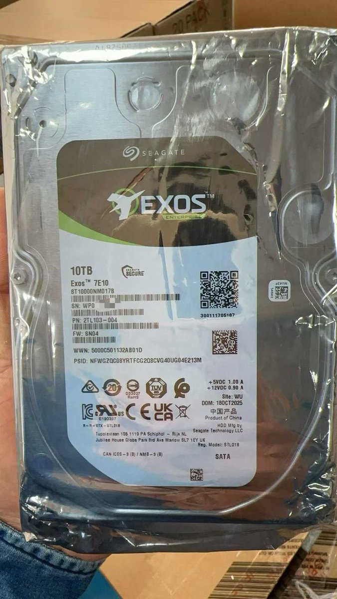 minersking_wei's tweet image. In stock: Brand new, factory-sealed SATA HDDs
Seagate 8TB 
Seagate 10TB 
Seagate 18TB 
Western Digital 16TB
Western Digital 22TB 
whatsapp：+86 18580747625
#SSD #HDD #HardDrive #Storage #4TBSSD #NVMeSSD #EnterpriseSSD #DataStorage #ServerStorage #HighCapacityStorage
