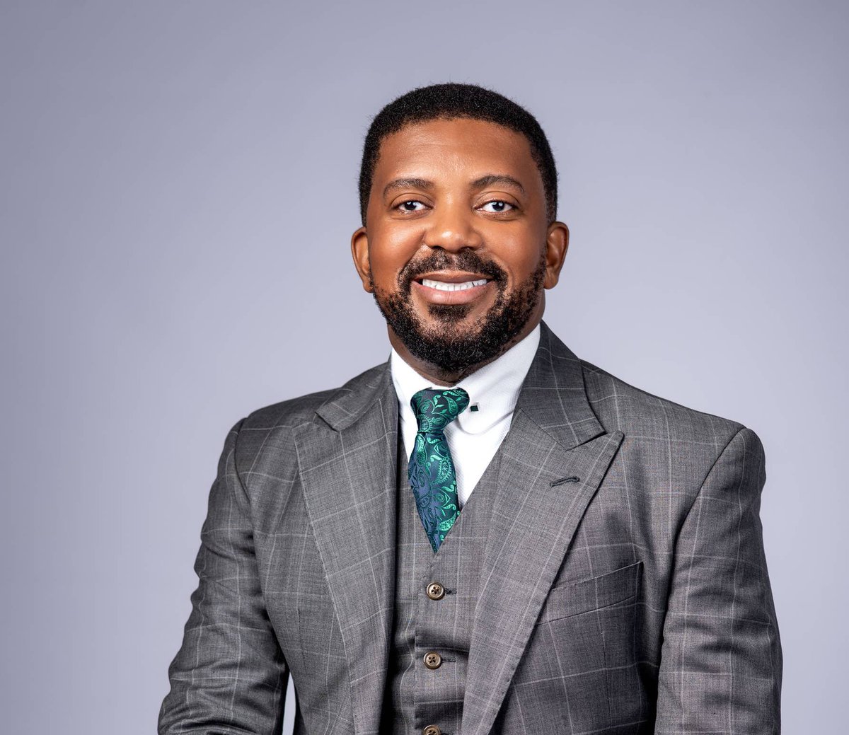 ツ Lord Ori tweet media