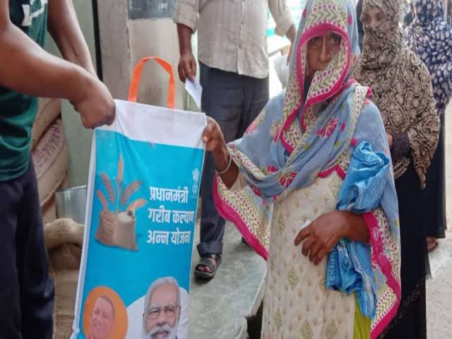 𝐕² polemics tweet media