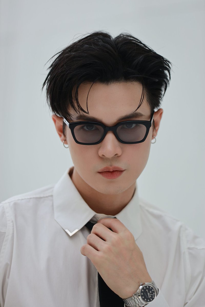 bbil1ypn's tweet photo. Muse of RENIM PROJECT

BILLY EFF26 At ICONSIAM

#ElleFashionFeverXBilly https://t.co/EI9VWtabXW