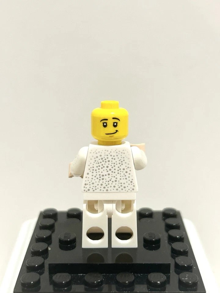 infinitybricks8's tweet image. The stage is set and the lights are bright! Lenny Shine is ready to give the performance of a lifetime. Break a leg, Lenny 🎤

#LEGO #LEGOminifigures #LEGOcollection #LEGOcommunity #LEGOaddictAFOL #LEGOreseller #LEGOforsale #LEGOMusic #Spotlight #InfinityBricks #StageLife