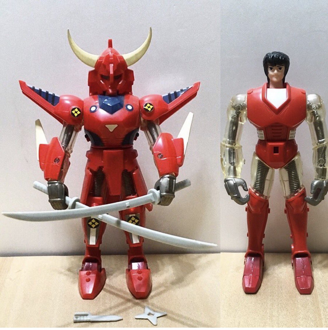 令和に #武装烈火 が聞けるとは😢
輝煌帝&amp;白炎が運ぶ剛烈剣も最高😃
#鎧真伝サムライトルーパー
#輝煌帝