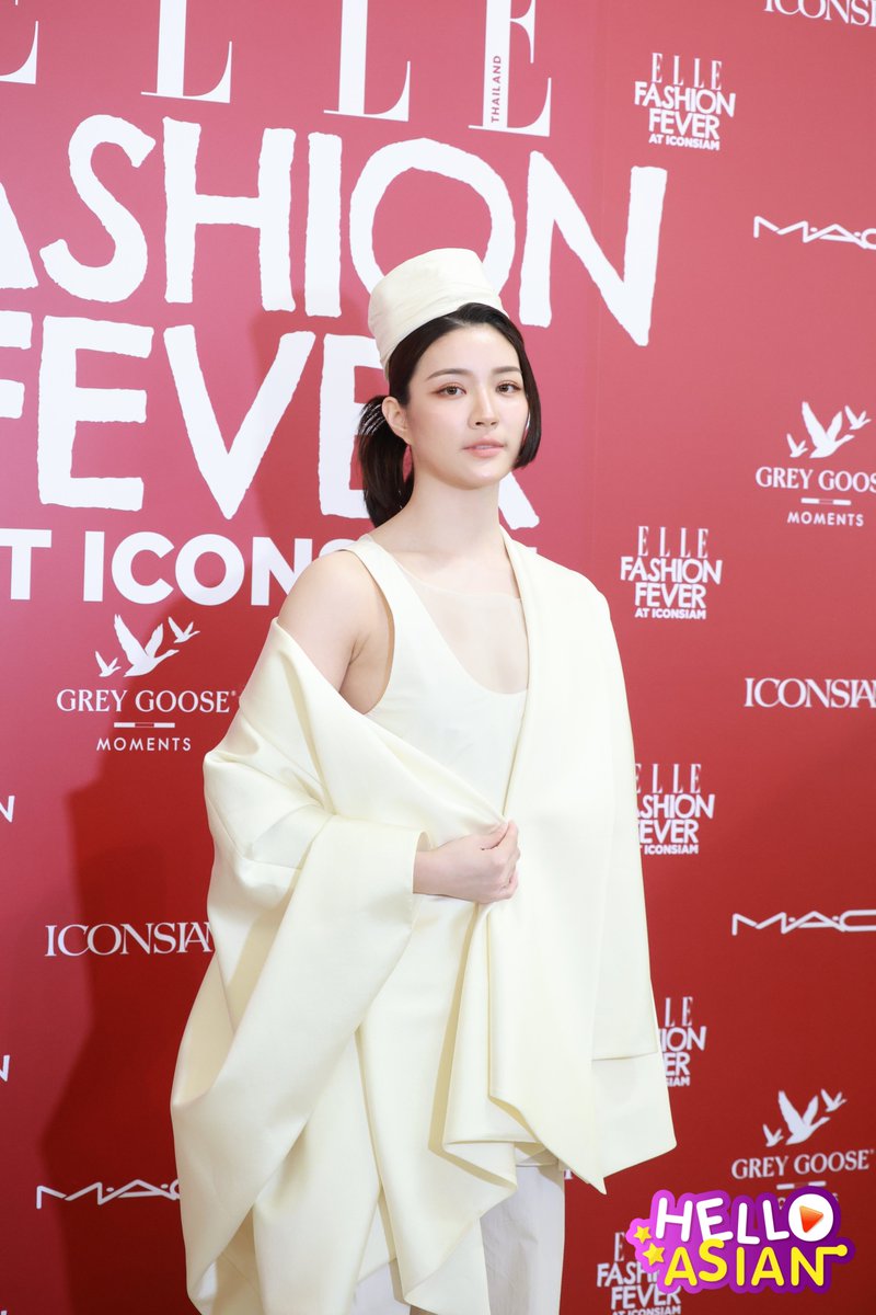 Hello Asian tweet media